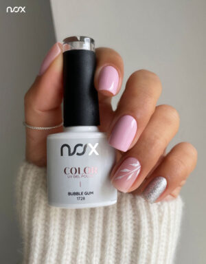 Light pink nails with glitter
